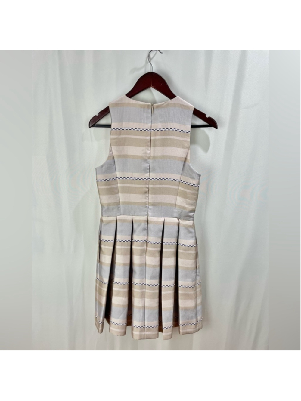 Armani Exchange Beige Taffeta Pleated Fit and Flare Tea Dress Size 6 - Picture 4 of 6